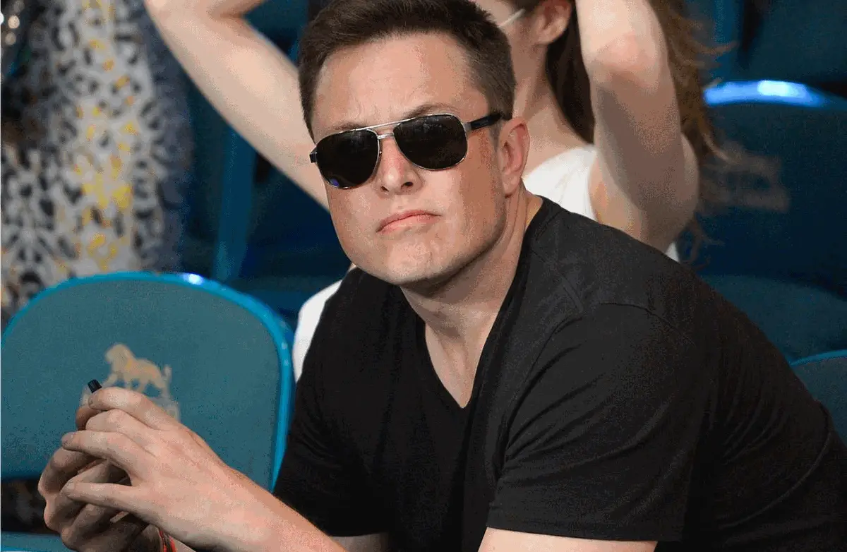 Tesla Pays $2K to San Jose Pie Shop as Musk Steps In