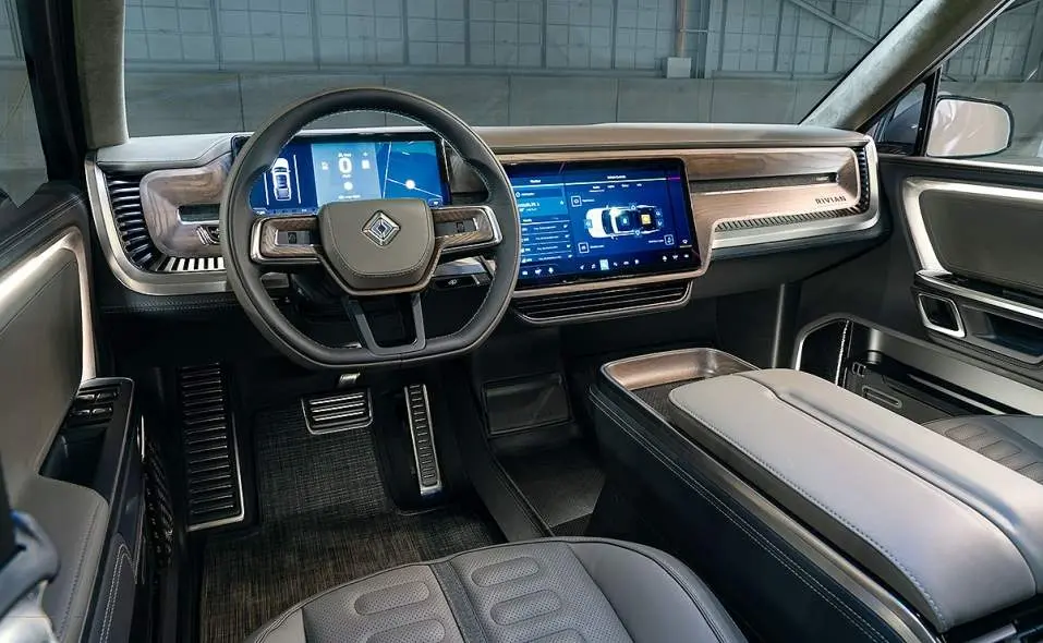 Rivian R1T interior