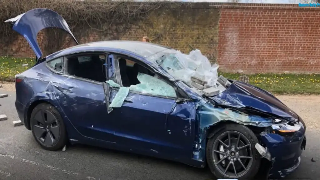 Tesla Model 3 Crash Concrete