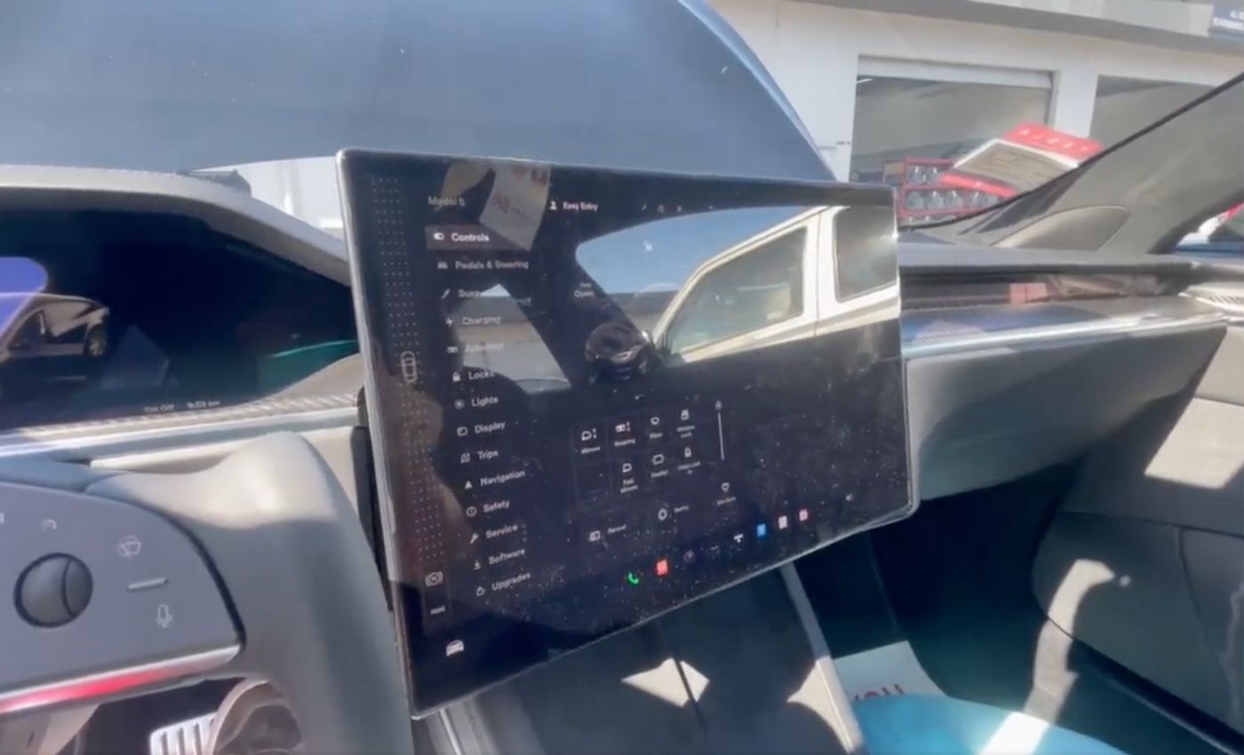 Tesla Rotating Display