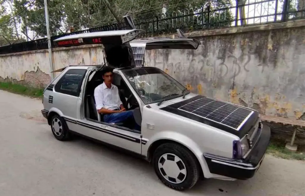 A teacher from India makes a Solar Car