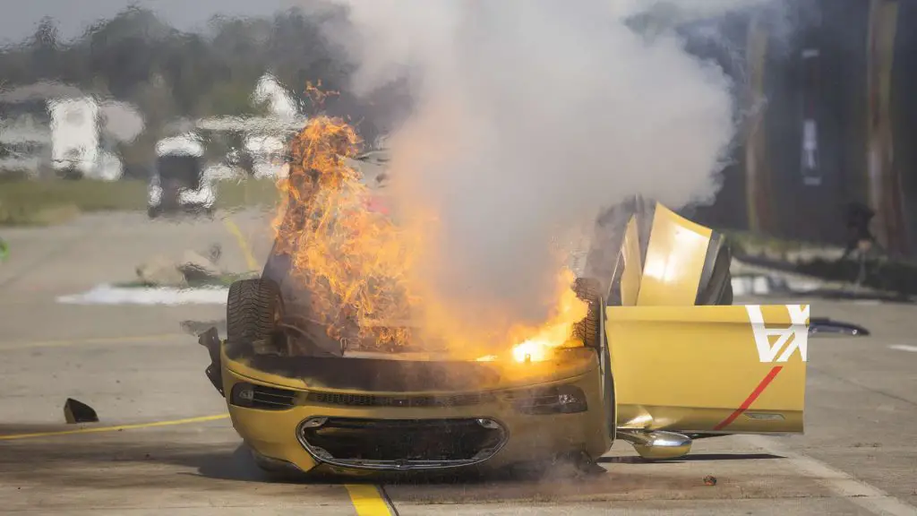 Tesla Model S Fake Fire by Insurance 