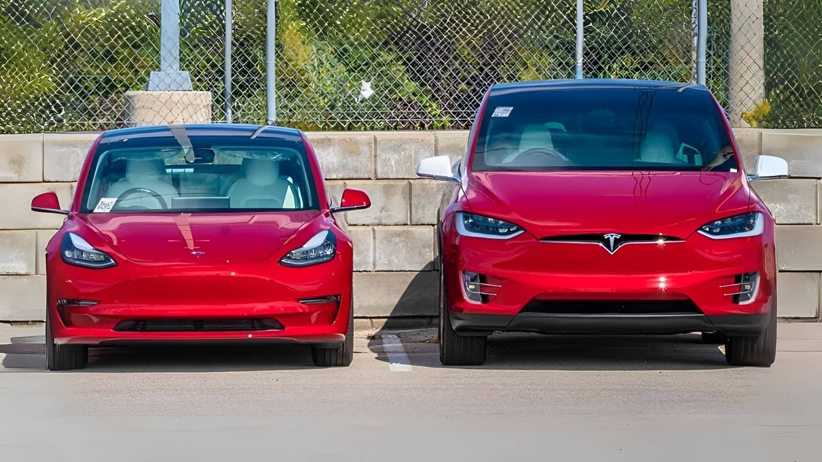 Man Tricked Tesla into Delivering 5 Cars Worth $560,000