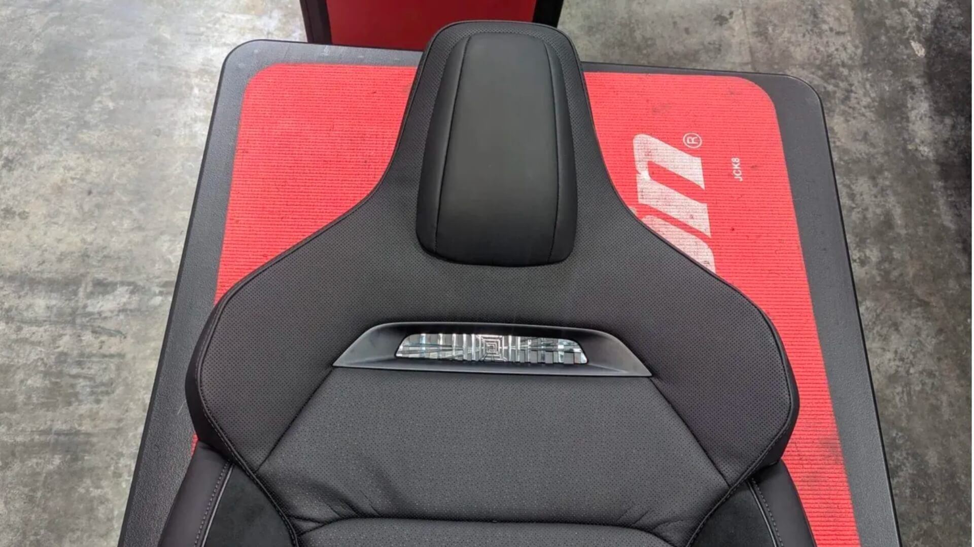 Tesla Model S plaid sports seats