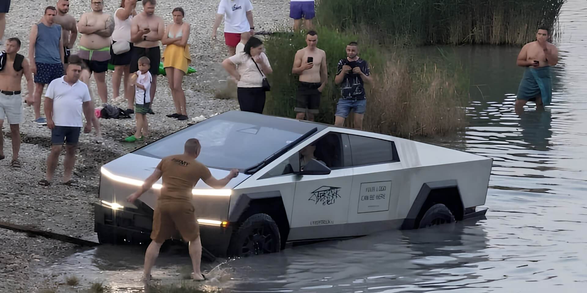 Cybertruck Owner Trapped in Mud After Testing Elon Musk’s 'Boat' Claim
