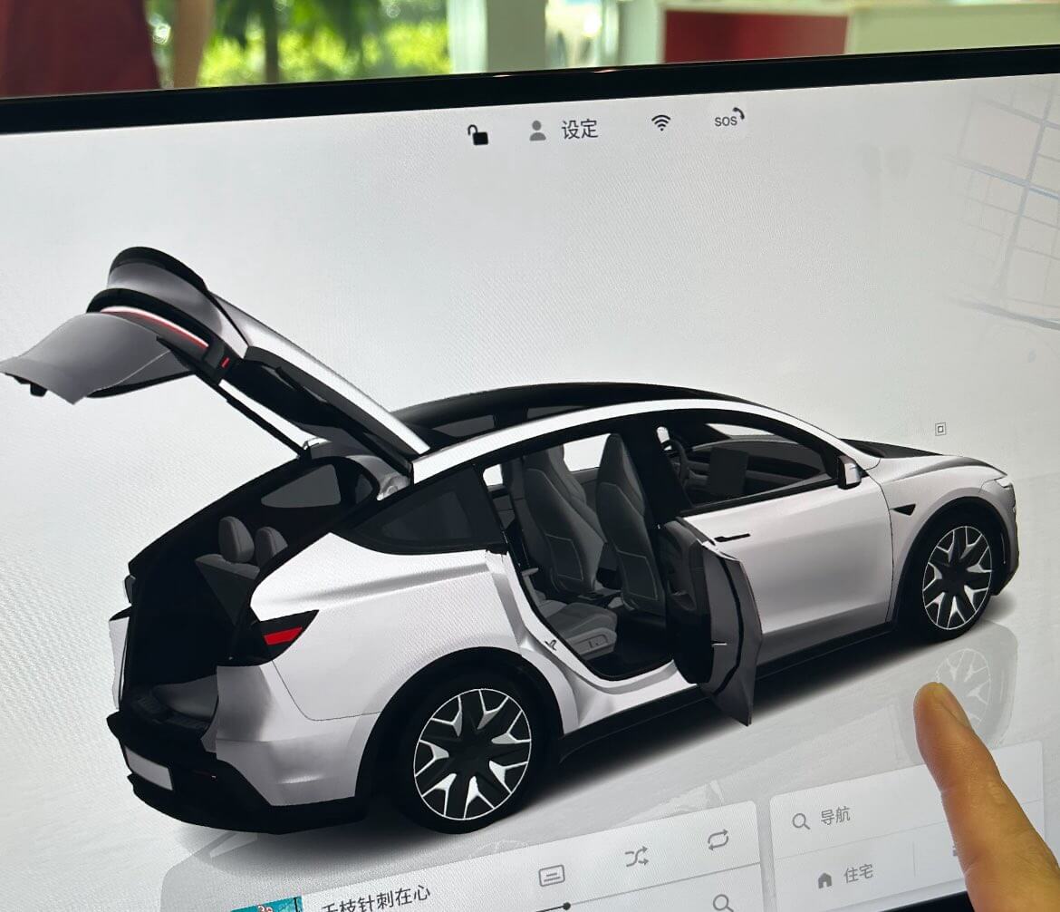 Model Y L Display Hint at Unreal Engine Graphics