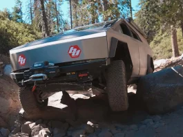 Cybertruck Suffers Heavy Damage