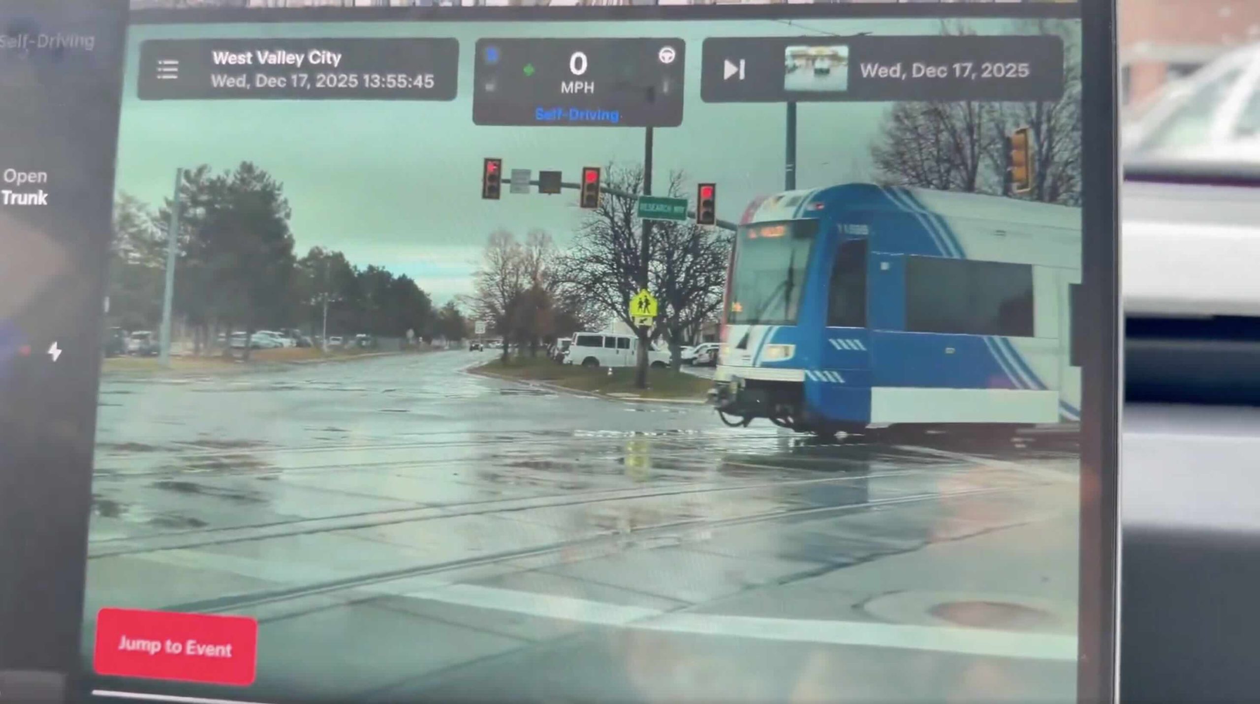 Detects-Train-and-Reverse