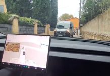 Tesla FSD Supervised Drives a Tight Two Way Street in France Like a Human Expert Tesla FSD Supervised Drives a Tight Two