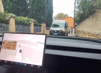 Tesla FSD Supervised Drives a Tight Two Way Street in France Like a Human Expert Tesla FSD Supervised Drives a Tight Two